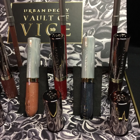 Authentic Urban Decay Vault Of Vice LTD Edition - Picture 3 of 5